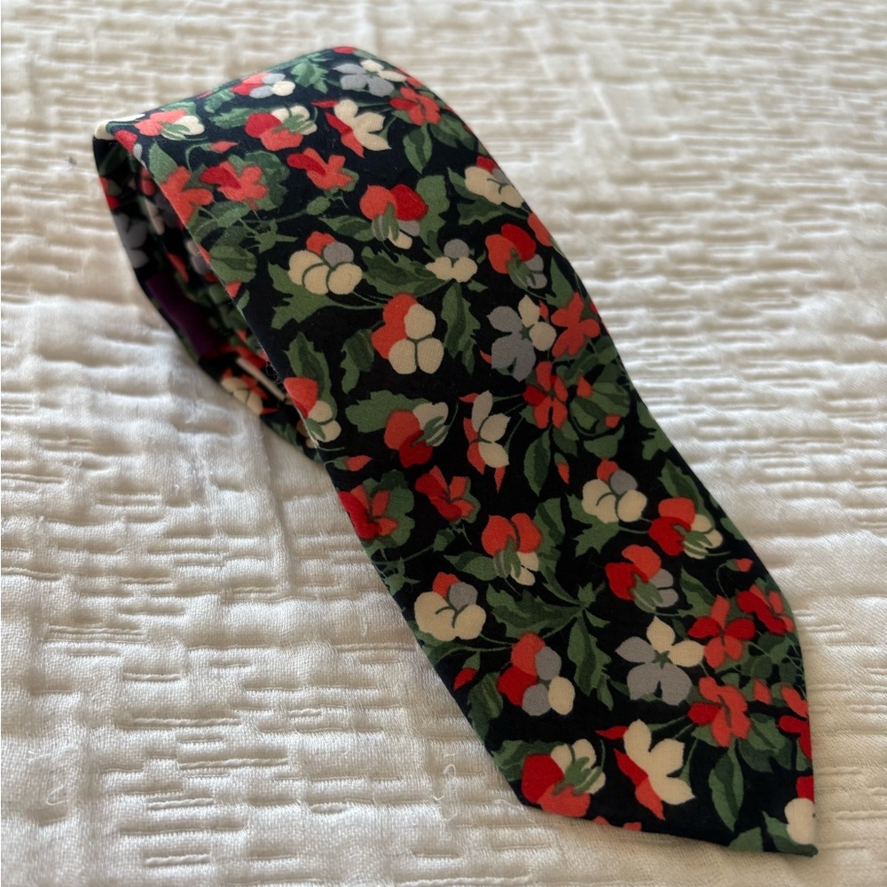 Vibrant Floral Men's Tie